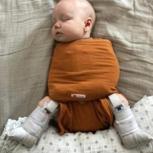 Embe two way swaddle (0-4 months) NIP - Picture 4 of 4